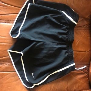Like new Nike shorts size medium